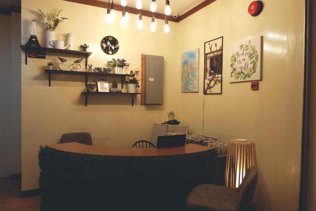The Stopover Hostel - Mactan Lapu-Lapu City Exteriör bild