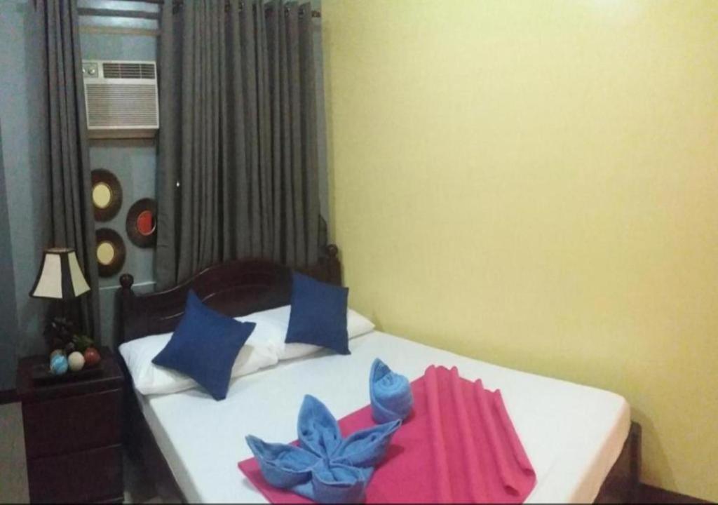 The Stopover Hostel - Mactan Lapu-Lapu City Exteriör bild